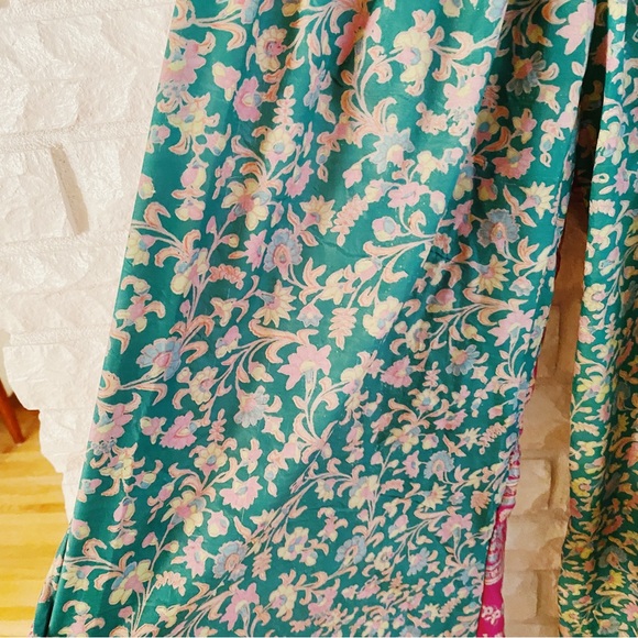 Beautiful Silk Pants - Picture 4 of 6